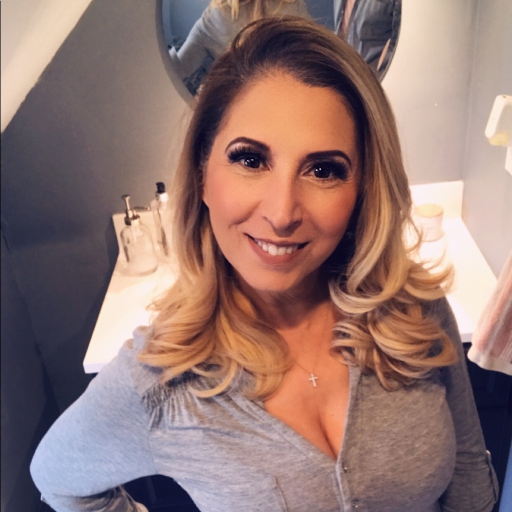 Meet your Posher, Agnes